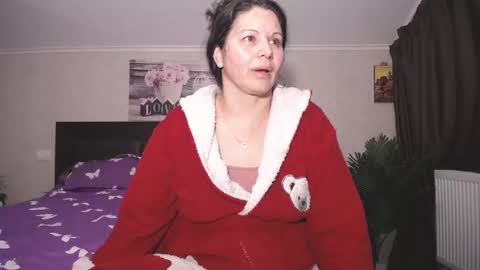 Snapshot of erikagold chatting on February 16, 6:10 pm ErikaGold online show from February 16, 6:10 pm
