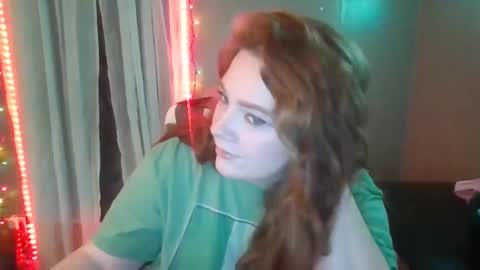 Erinlove online show from January 3, 4:44 am