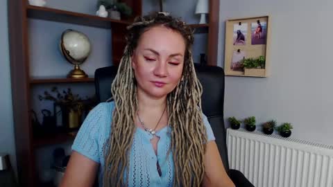 Snapshot of erotic_kaya chatting on December 9, 5:30 pm KAYA online show from December 9, 5:30 pm