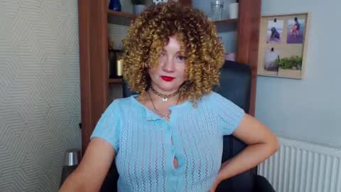 Snapshot of erotic_kaya chatting on October 20, 4:54 pm KAYA online show from October 20, 4:54 pm