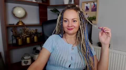Snapshot of erotic_kaya chatting on February 6, 4:25 pm KAYA online show from February 6, 4:25 pm