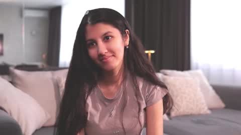 Hi Im Lori  online show from January 15, 9:15 am