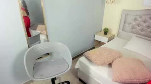 Escarlet online show from February 16, 11:54 am