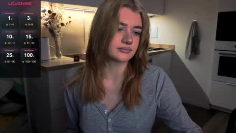 EshleGreen online show from February 22, 8:43 pm