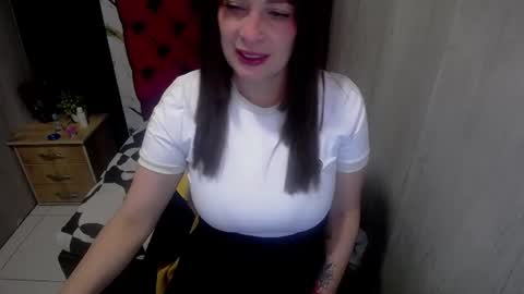 esmeralda black online show from June 23, 3:48 am