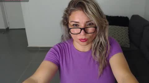 Juliana online show from February 11, 11:44 pm