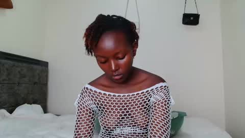 essypetite online show from December 17, 8:46 pm