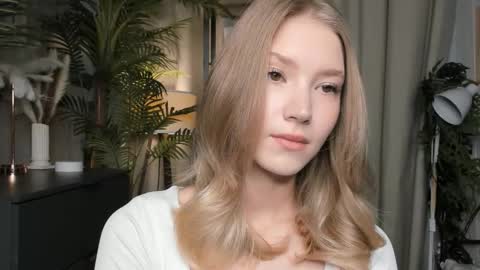 Natalie online show from October 29, 5:45 am