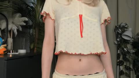 Natalie online show from April 8, 5:42 am