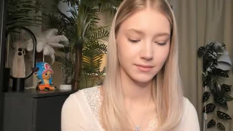 Natalie online show from February 20, 6:26 am