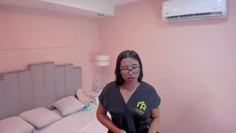 Snapshot of eva_boo chatting on October 13, 12:46 am Eva online show from October 13, 12:46 am