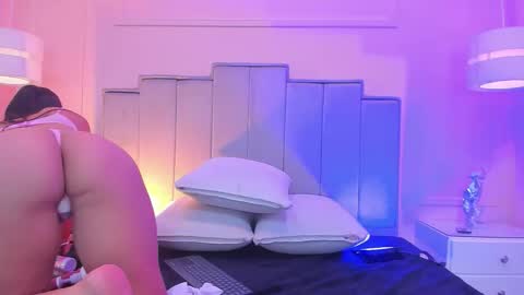Snapshot of eva_boo chatting on October 14, 8:44 pm Eva online show from October 14, 8:44 pm