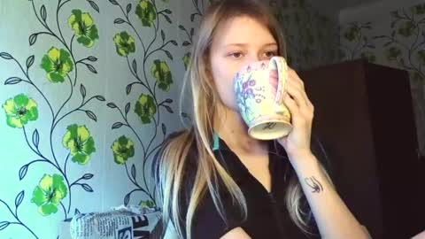 Evvie online show from June 5, 6:39 am