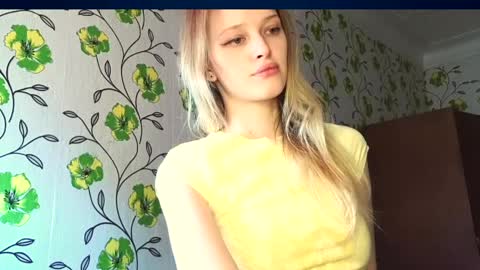 Evvie online show from May 23, 2:26 pm