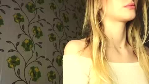 Evvie online show from May 17, 7:18 am