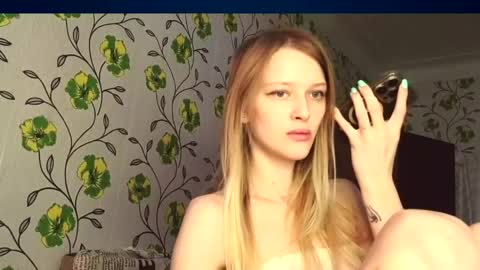 Evvie online show from May 30, 6:33 am