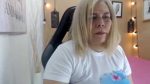 eva_love49 online show from November 13, 12:48 pm