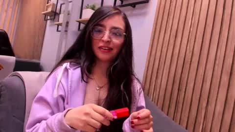 Angelinne online show from November 29, 3:54 am