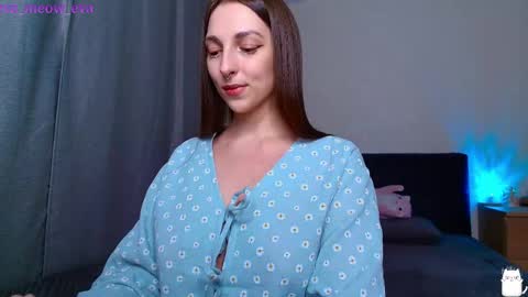 eva_meow_eva online show from April 10, 9:10 pm