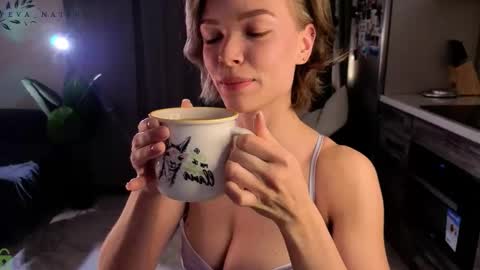 Eva online show from October 22, 5:40 pm