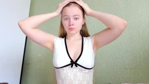 Snapshot of eva_tomiok chatting on October 20, 5:43 am Eva online show from October 20, 5:43 am