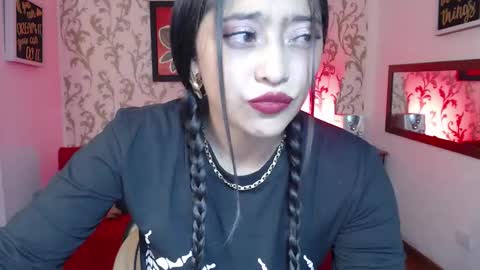 Snapshot of evaa_obsidiann chatting on October 20, 1:25 pm Evva Obsidiann online show from October 20, 1:25 pm
