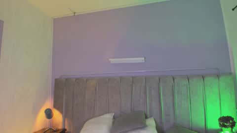 julieth online show from December 4, 8:31 pm