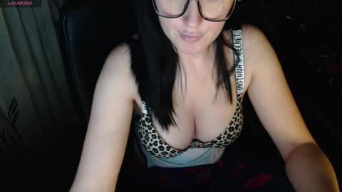 EVADREAM online show from January 8, 10:58 pm