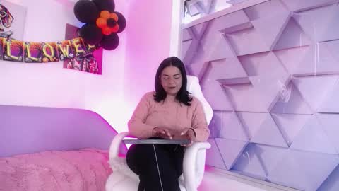 EVA GODDESS  online show from October 28, 8:46 pm
