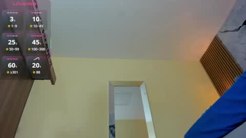 E V A  online show from March 30, 2:55 am