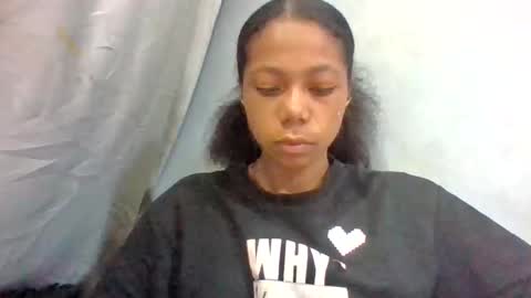 evahaldy online show from May 18, 2:43 am