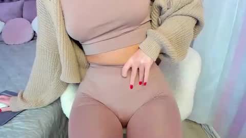 Eva online show from May 6, 3:32 am