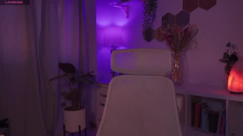 Eva online show from December 7, 9:50 am