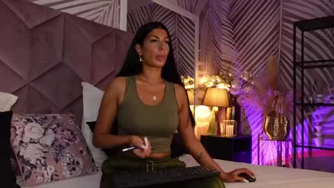 EvaRhea online show from May 12, 2:53 am