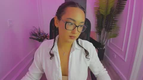 Snapshot of evasarazardje chatting on September 15, 4:54 am evasarazardje online show from September 15, 4:54 am