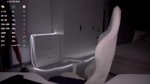 Evelina online show from February 8, 5:27 pm