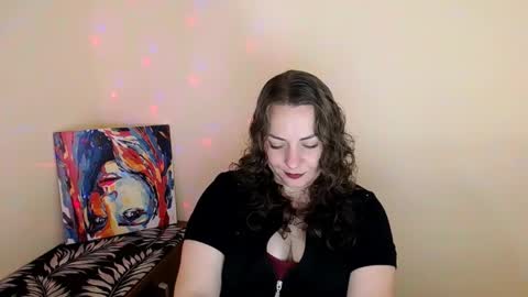 Lydia online show from October 7, 9:52 pm