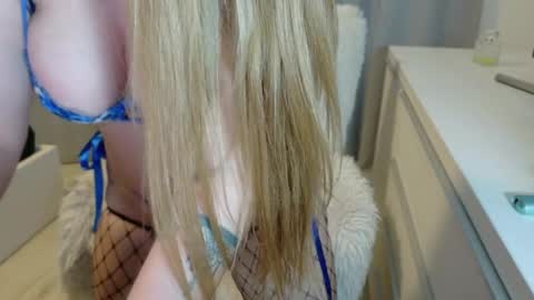 EvelinStar online show from March 31, 8:20 pm