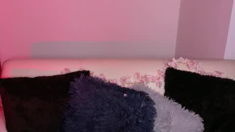 Evelyn online show from December 19, 11:13 am