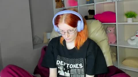 Elizabeth online show from February 27, 6:52 pm