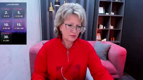 Snapshot of evelynblissful chatting on February 24, 5:19 am Evelyn online show from February 24, 5:19 am