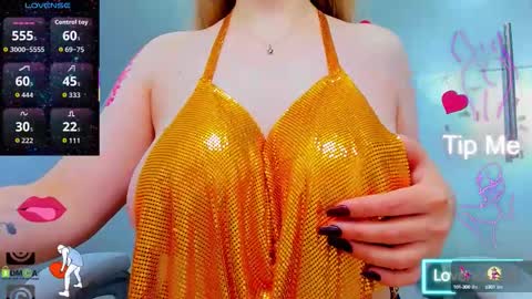 Snapshot of evelyne_rose chatting on October 16, 5:21 am evelyne_rose online show from October 16, 5:21 am