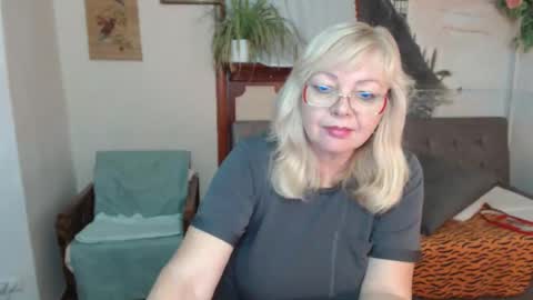 BarbaraBlondy online show from November 7, 10:25 pm