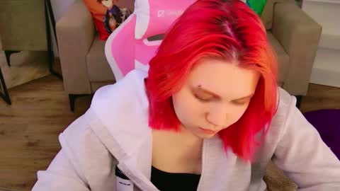 evie_val online show from February 16, 5:46 pm