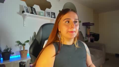 EVY online show from February 5, 12:35 am