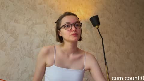 Anna online show from June 2, 11:11 am