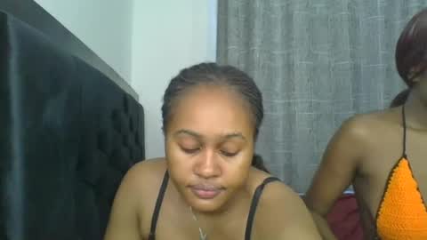 exotic_cutiee online show from June 24, 5:17 am