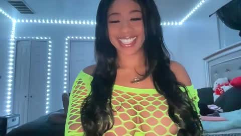Snapshot of exotic_mariah chatting on January 26, 7:42 am Mariah online show from January 26, 7:42 am