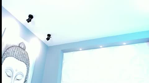 Nina online show from February 23, 2:05 pm