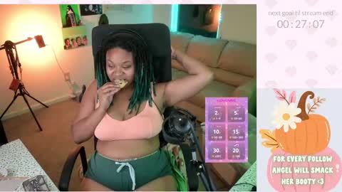 Snapshot of faeryaisha chatting on October 3, 2:05 am aisha online show from October 3, 2:05 am